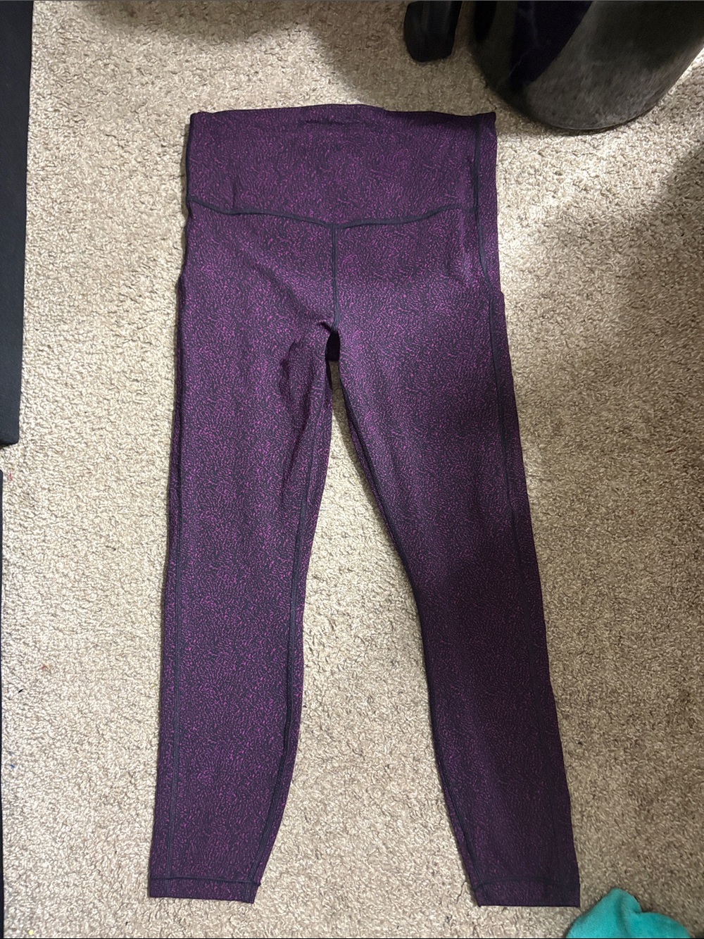 Athleta Ultimate Stash Textured Tight 7/8 Tight Size Medium